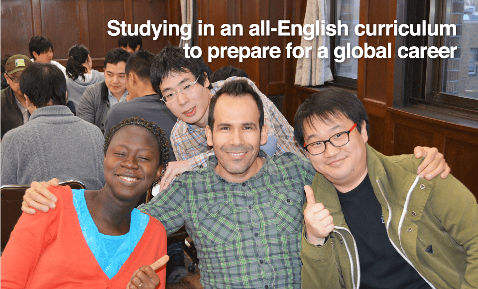 Studying in an all-English curriculum to prepare for a global career